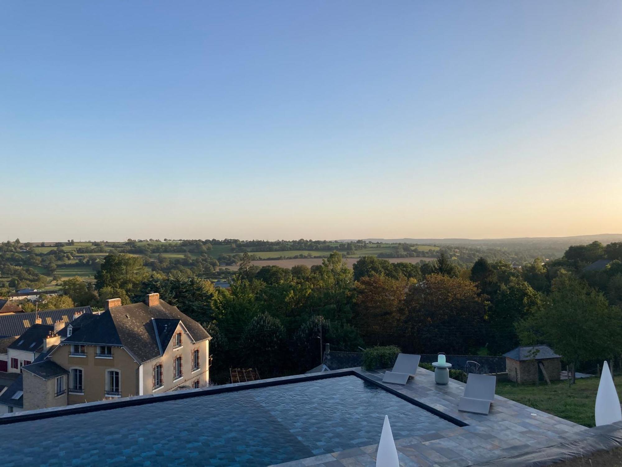 Bed and Breakfast La Demeure Sillé-le-Guillaume Exterior foto
